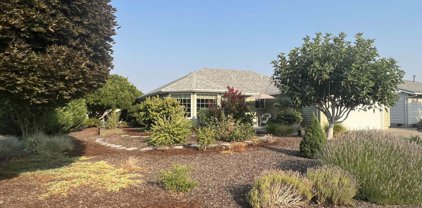 2194 Camellia Wy, Woodburn