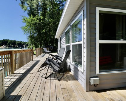 2689 W Selkirk Lake Drive, Shelbyville
