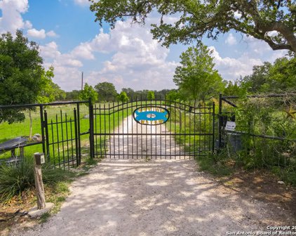 1060 Demi John Bend Rd, Canyon Lake