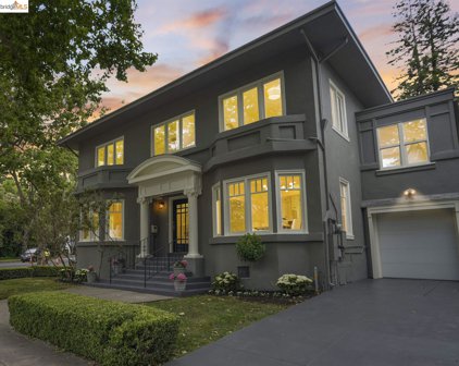 1501 Grand Ave, Piedmont