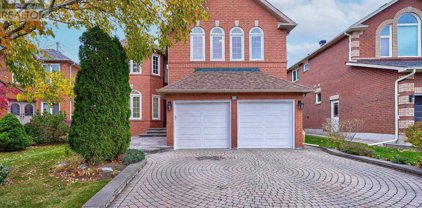 33 Florentine Crescent, Richmond Hill