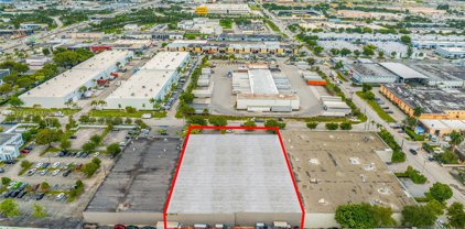 7440 Nw 52nd St, Miami