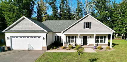 1240 Gladden Circle, Forest