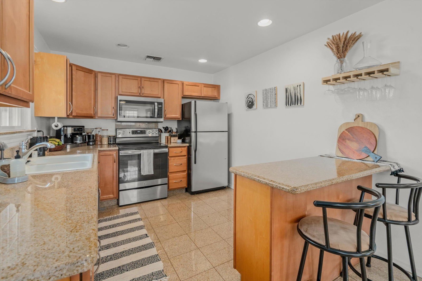 1079 Kahaapo Loop, Kihei, 96753