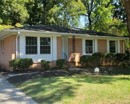 2712 Holly Drive, Greensboro