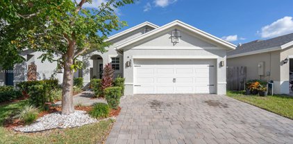 585 Ne 6th Pl, Florida City