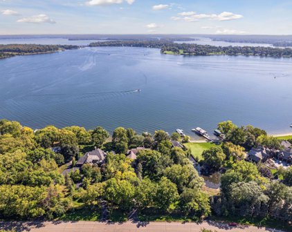 3105 North Shore Drive, Orono
