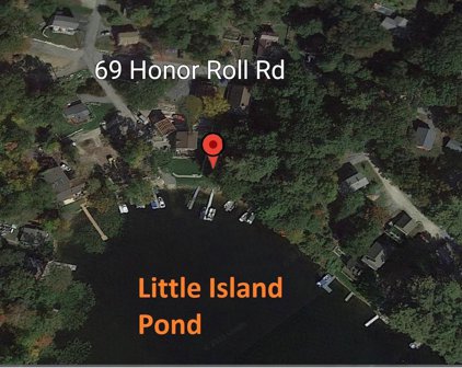 69 Honor Roll Road, Pelham