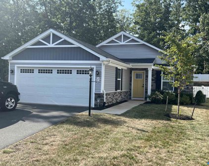 25 Pine Knot Dr, Palmyra