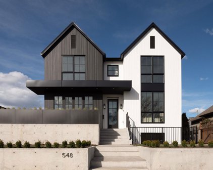 548 E 6th Street, North Vancouver