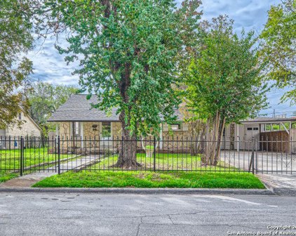 292 Lovera Blvd, San Antonio