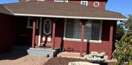1439 N Victoria Ct, San Pablo