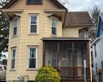 19 N Grant St, Waynesboro