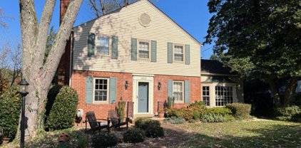 6015 Woodacres Dr, Bethesda