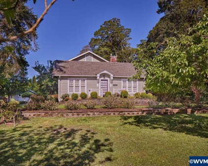 1750 SW Brooklane Dr