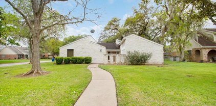 201 Canterbury Drive, West Columbia