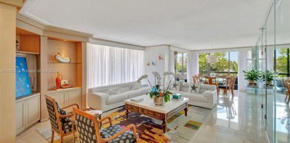 19667 Turnberry Way Unit #3D, Aventura