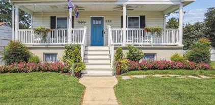 235 Farragut   Road, Annapolis