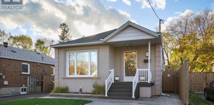 35 Mendip Crescent, Toronto