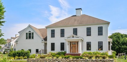 6 Beach Plum Ln, Scituate