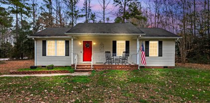 206 American Dr, Ruther Glen