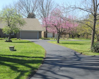 3300 Maple Leaf Dr, La Grange