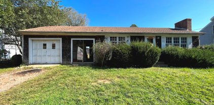 9 Harbour Island Road, Narragansett