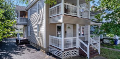 488-490 Newbury St, Springfield