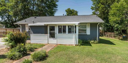 707 Davis, Gaffney