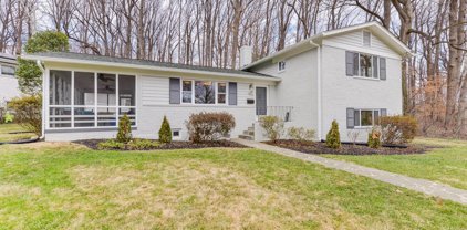 8912 Spring Valley Rd, Chevy Chase