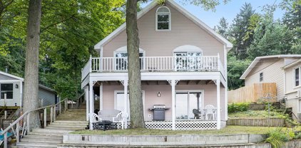 11743 Orchard Park Drive NE, Sparta