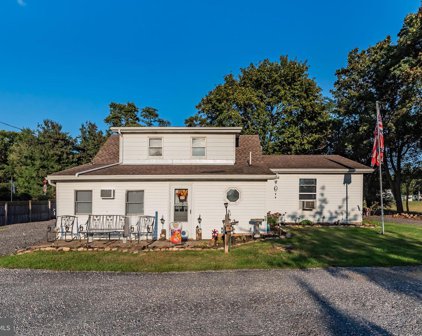 1334 Mary Avenue, Shippensburg