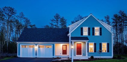 45 Cranberry Farm Rd, Plymouth