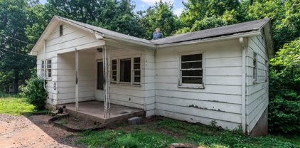 4381 Rhoney School  Road, Hickory
