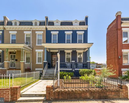 614 Kenyon St Nw, Washington