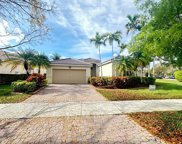 995 Sunflower Cir, Weston image