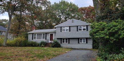 228 Oak St, Westwood
