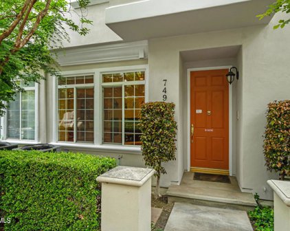 749 E Olive Avenue, Burbank