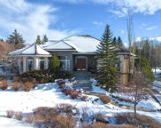 10 Slopeview Drive Sw, Calgary image