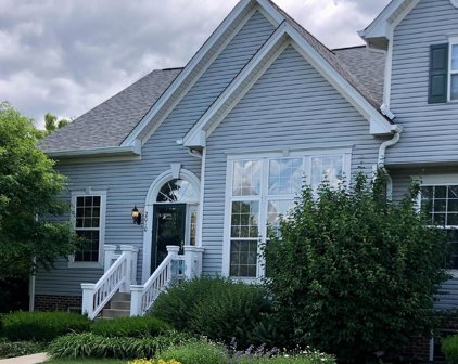 2010 Peterson Place, Batavia