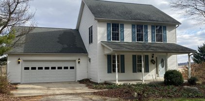 9325 C. R. 5, West Liberty