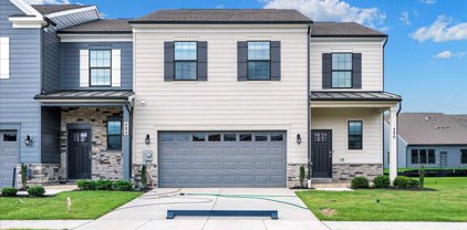 496 Hanson St, Frederick