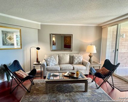 1012 Guadalupe St Unit 4B, Kerrville