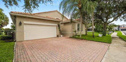 15003 Sw 16th St, Pembroke Pines