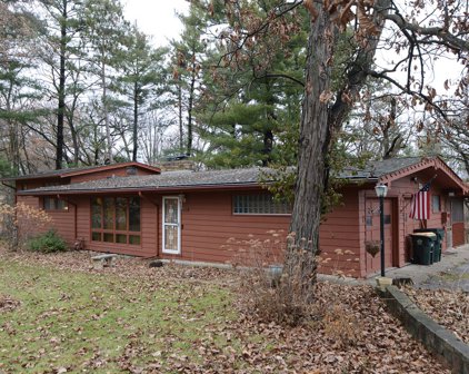 3604 Oak Knoll Road, Crystal Lake
