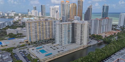 230 174th St Unit #615, Sunny Isles Beach