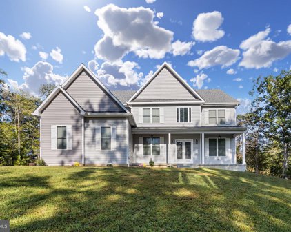 10108 Chapin Woods Pl, Newburg