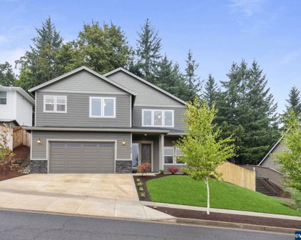 820 Hawk Dr, Silverton
