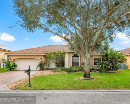 10302 NW 54th Pl, Coral Springs