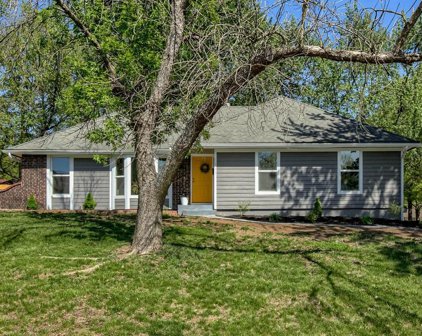 12733 Richmond Avenue, Grandview